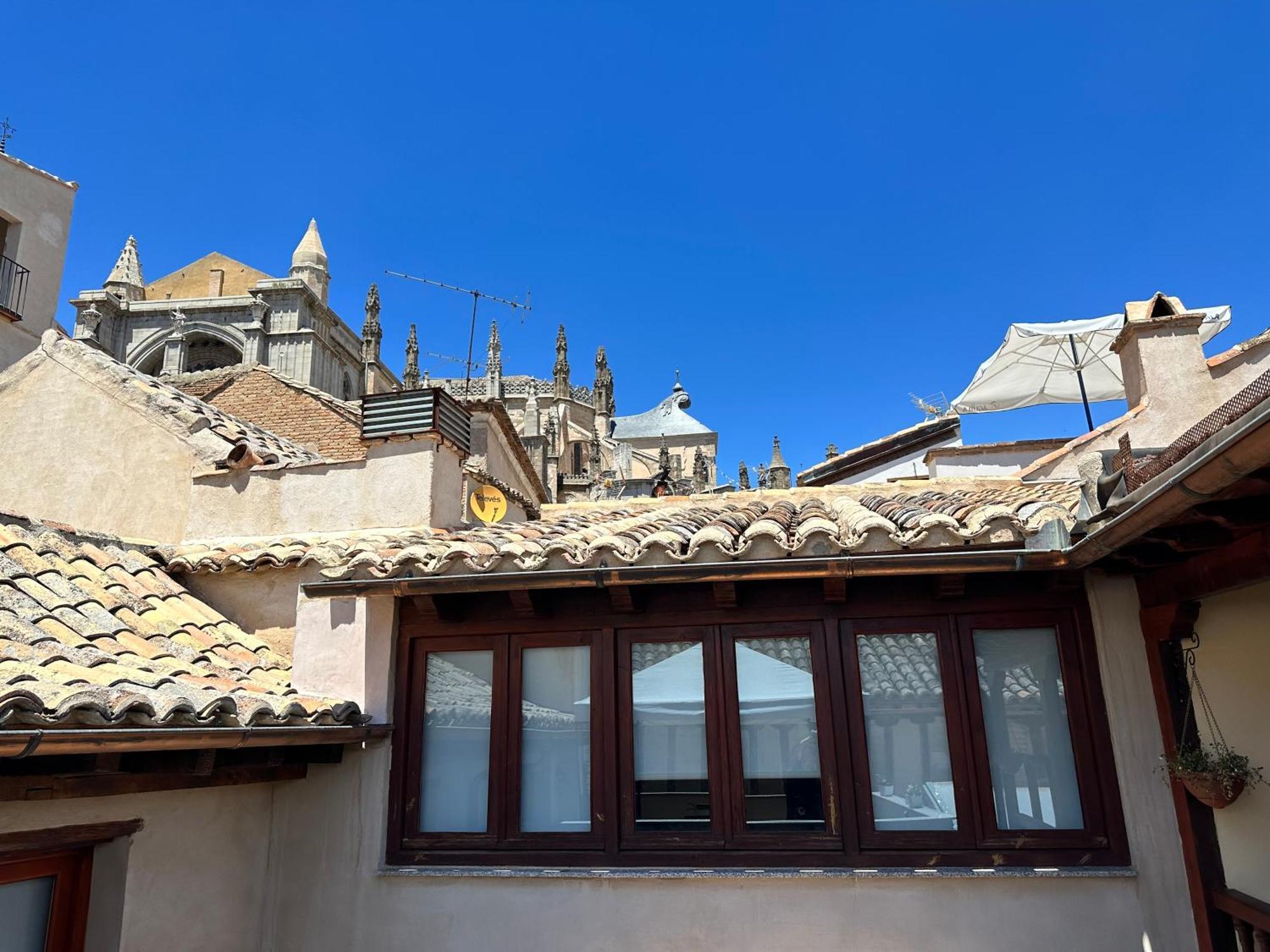 Apartamento Canonigo - Terraza Con Vistas 托萊多 外观 照片